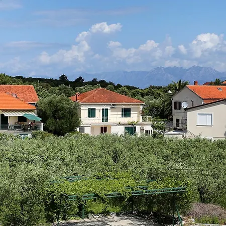 בית הארחה By The Sea Sreser 10224 3*